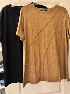 Amazon Short Sleeve Crewneck Tops in Black and Brown Tan
